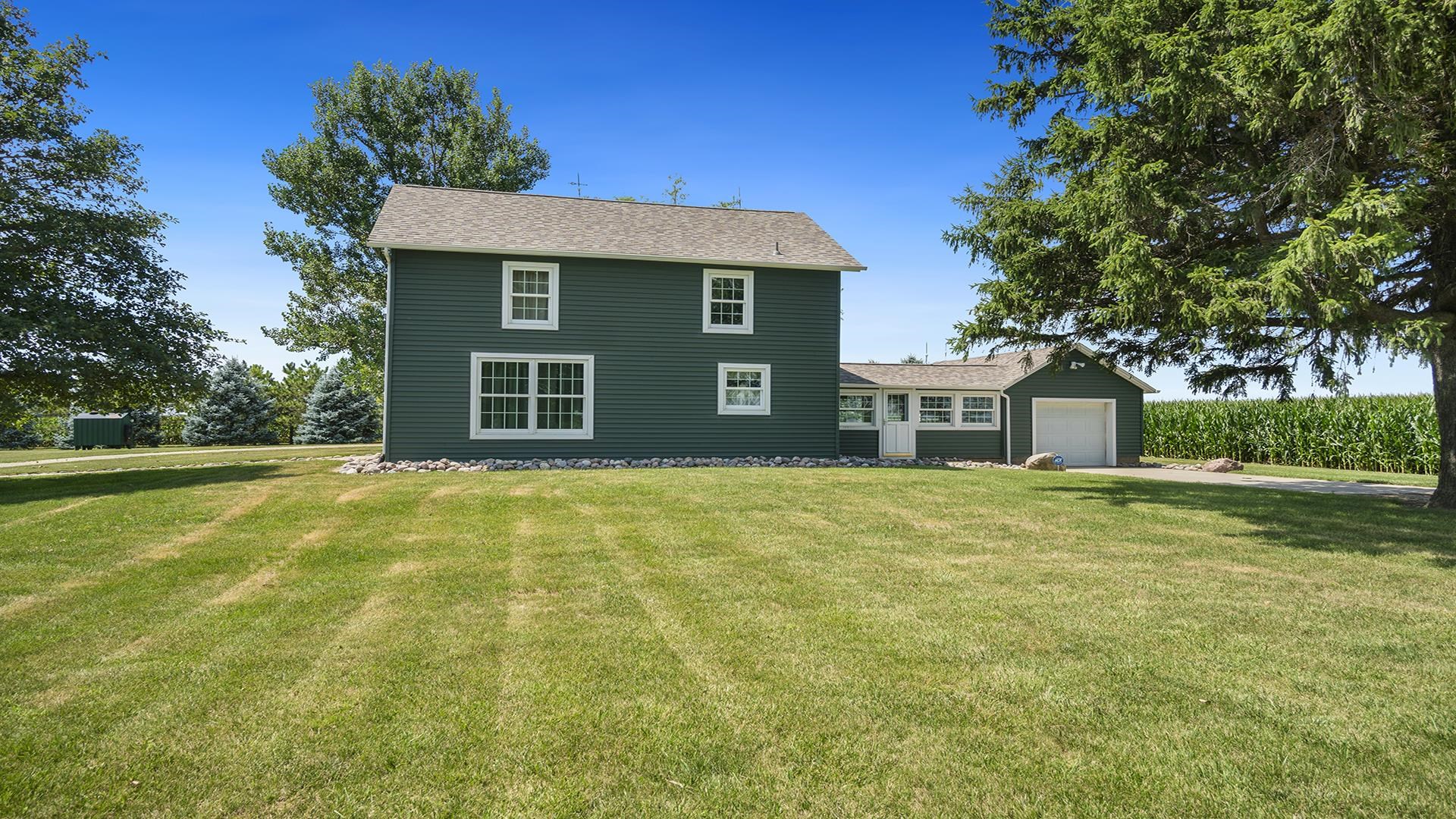 1813 Brooklyn Road Ashton, IL 61006 - Photo 30 of 43 a house view with a outdoor space