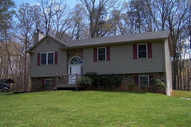 4495 Saunders Road Vinton, VA 24179 - Photo 1 of 11 4495 Saunders Rd