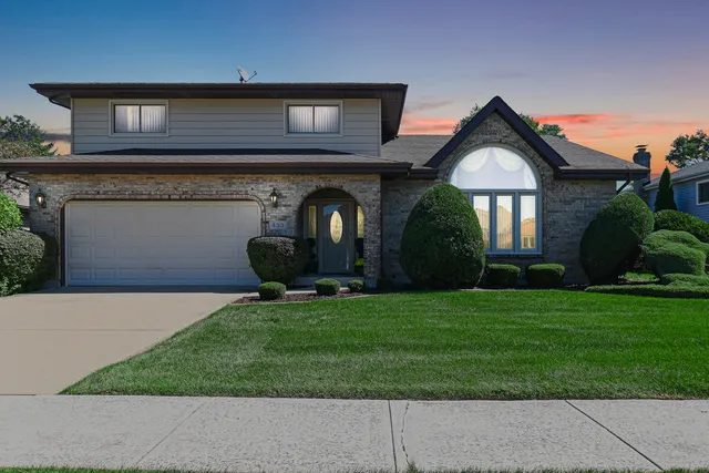 $376,000 | 433 Wheatfield Road, Matteson, IL 60443