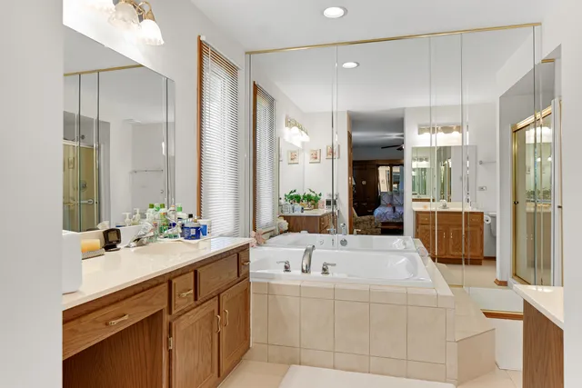 $376,000 | 433 Wheatfield Road, Matteson, IL 60443