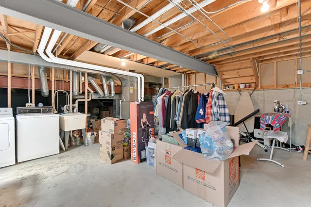 $376,000 | 433 Wheatfield Road, Matteson, IL 60443