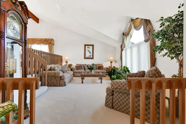 $376,000 | 433 Wheatfield Road, Matteson, IL 60443