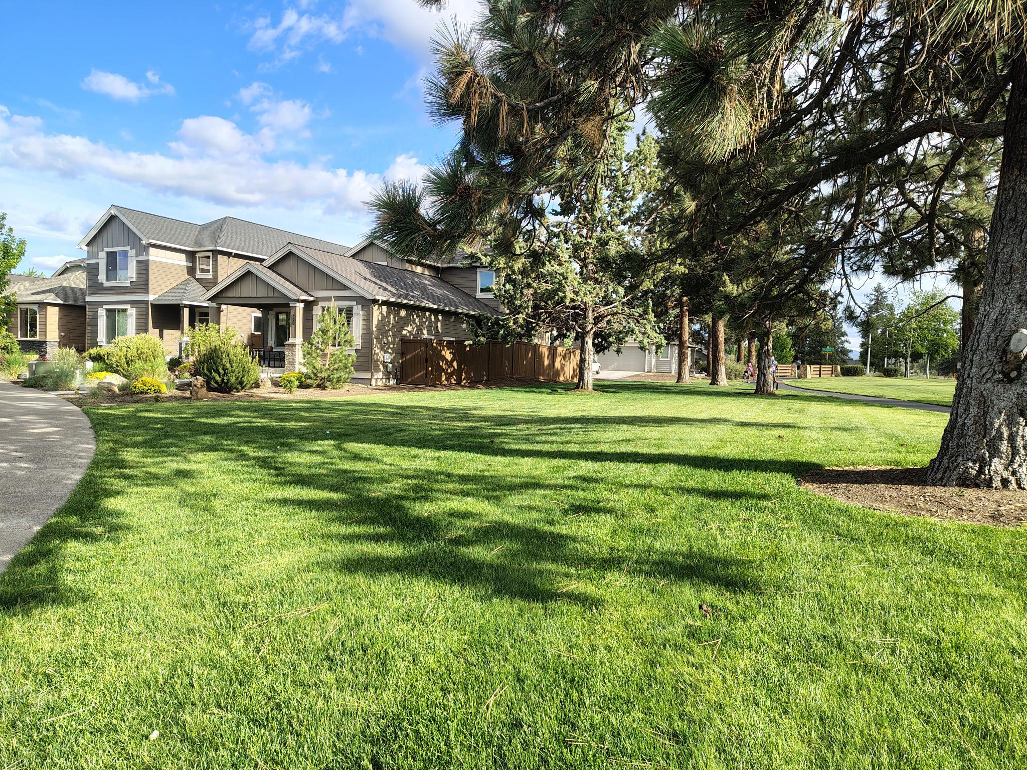 20909 Sotra Loop Bend, OR 97702 - Photo 27 of 38 Side 2