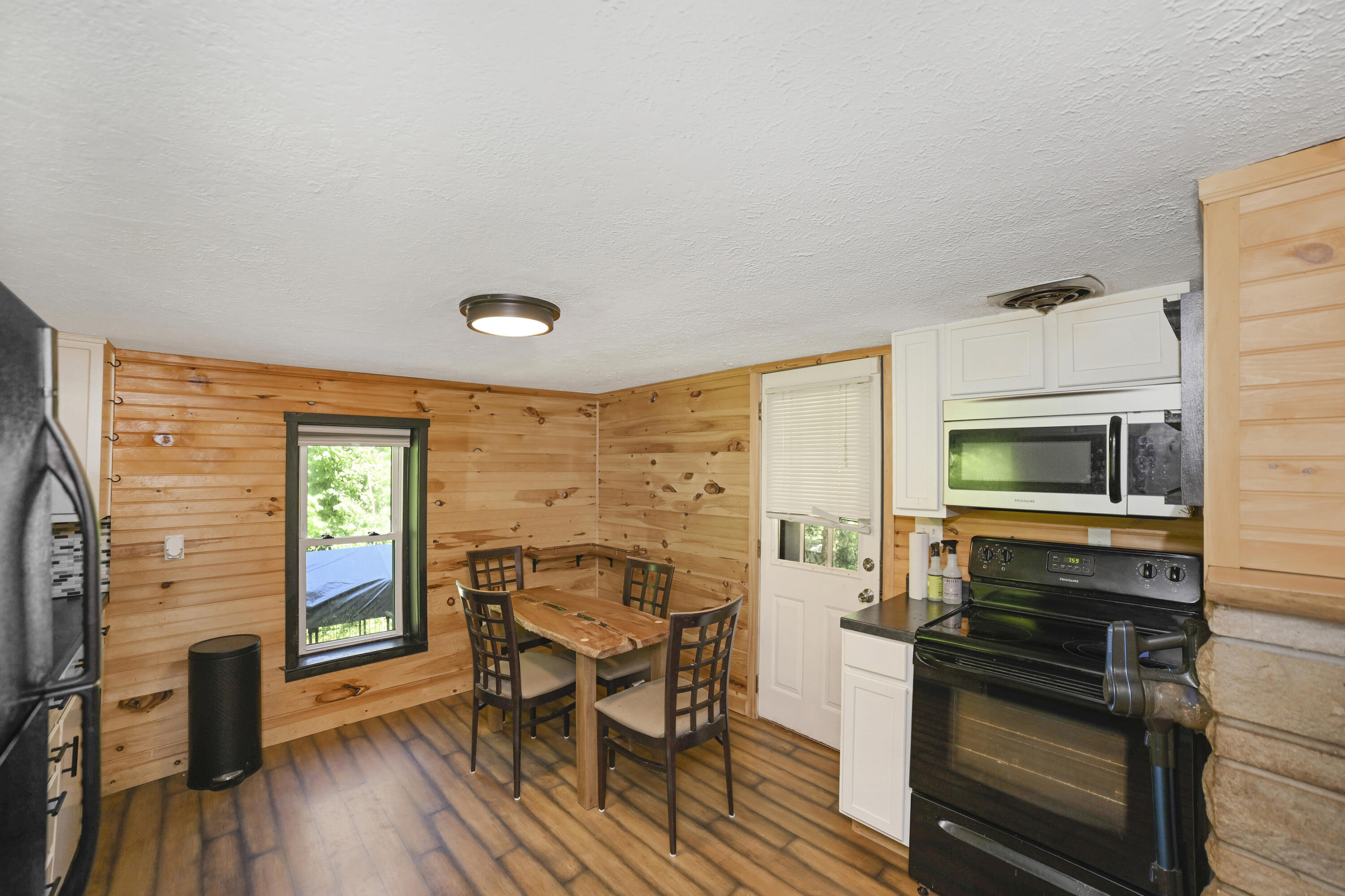 65929 Oil City Road Cassopolis, MI 49031 - Photo 4 of 17 DSC_2248 copy
