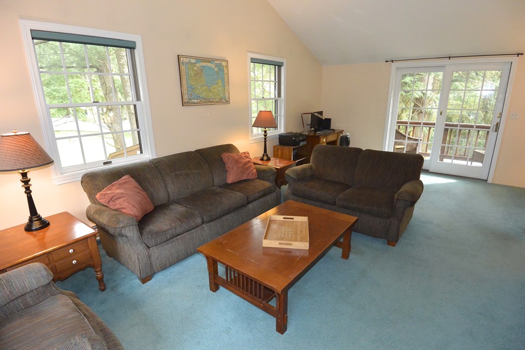 5 Longmeadow Road Medfield, MA 02052 - Photo 8 of 21 Gallery Image 8