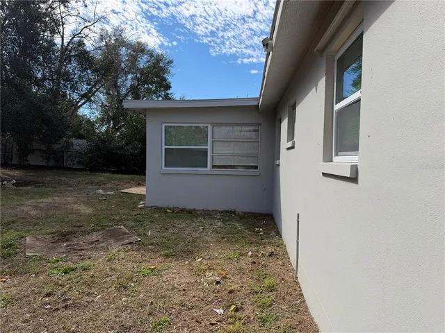 $1,350 | 9 South Lee Street, Beverly Hills, FL 34465