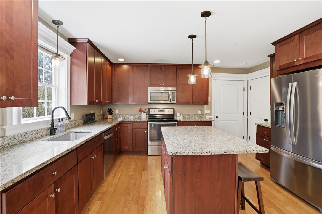 20 Grove Road Cumberland, RI 02864 - Photo 11 of 49