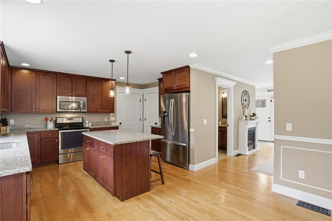 20 Grove Road Cumberland, RI 02864 - Photo 13 of 49