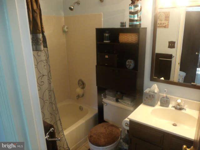 6450 Greenfield Road, Unit 305 Elkridge, MD 21075 - Photo 10 of 19 Bath Master