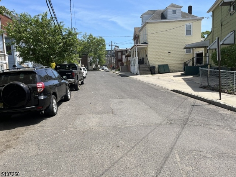 22 Drake Street Bound Brook, NJ 08805 - Photo 3 of 15