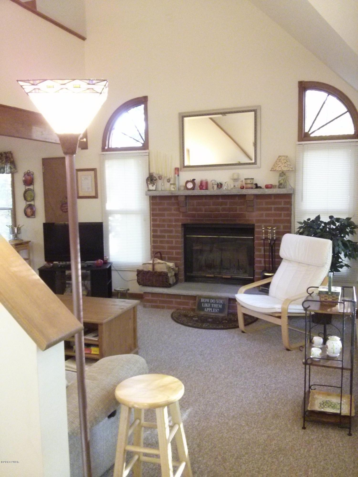 3866 Applegate Road Lake Ariel, PA 18436 - Photo 7 of 28 Gallery Image 7
