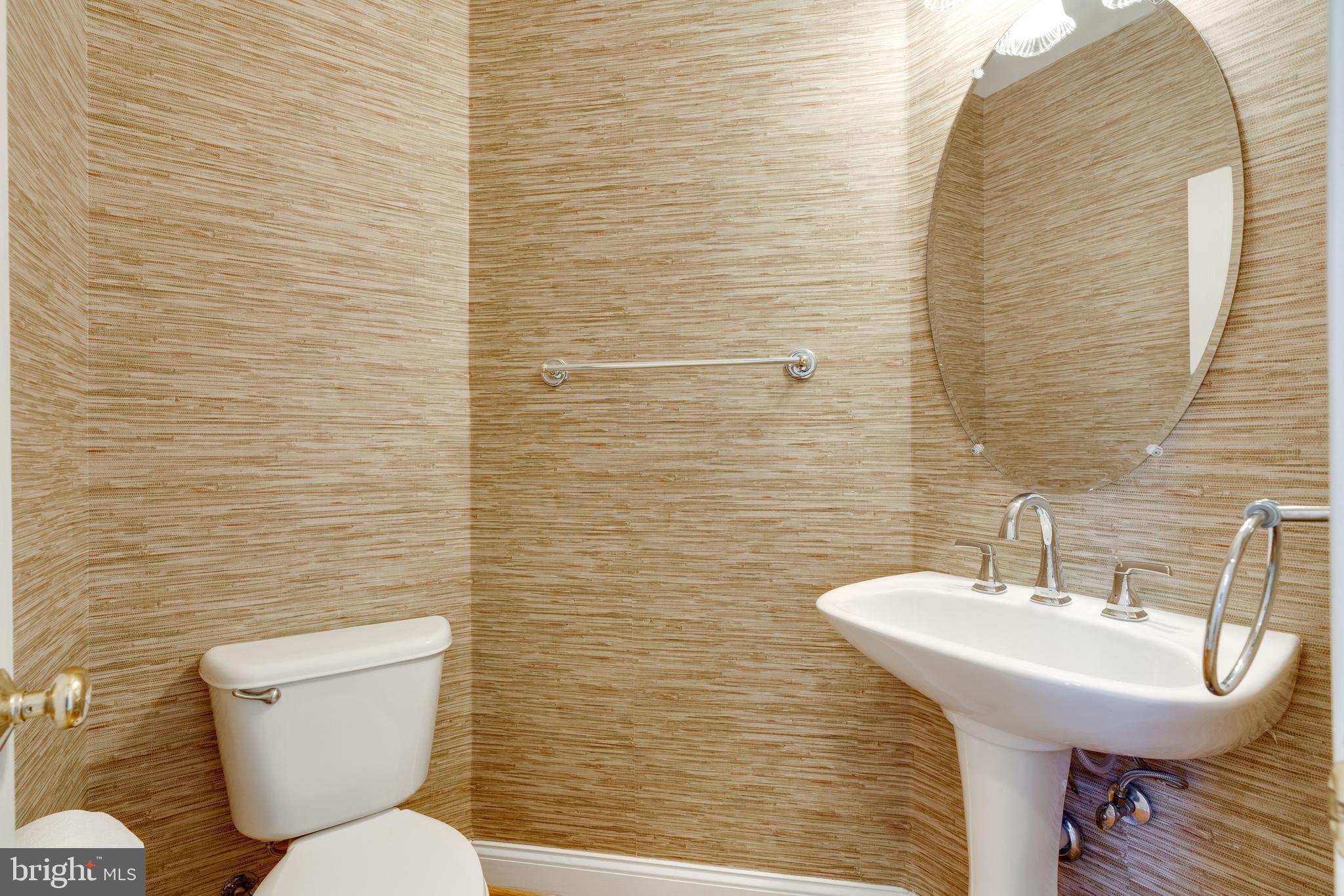 6622 Winstead Manor Court Lorton, VA 22079 - Photo 27 of 79 Main level powder room