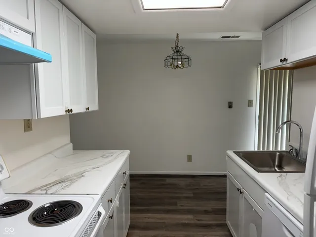 $110,000 | 320 Elmead Court, Unit 2002, Greenwood, IN 46142