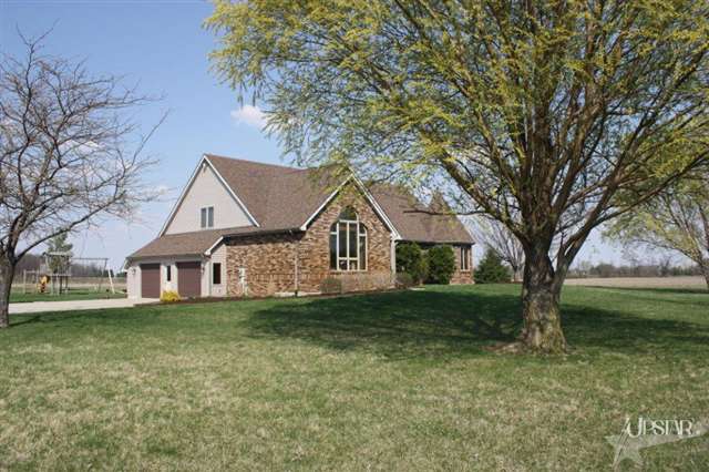 2245 East 1100 North Decatur, IN 46733 - Photo 2 of 29