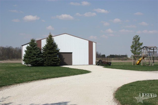 2245 East 1100 North Decatur, IN 46733 - Photo 3 of 29