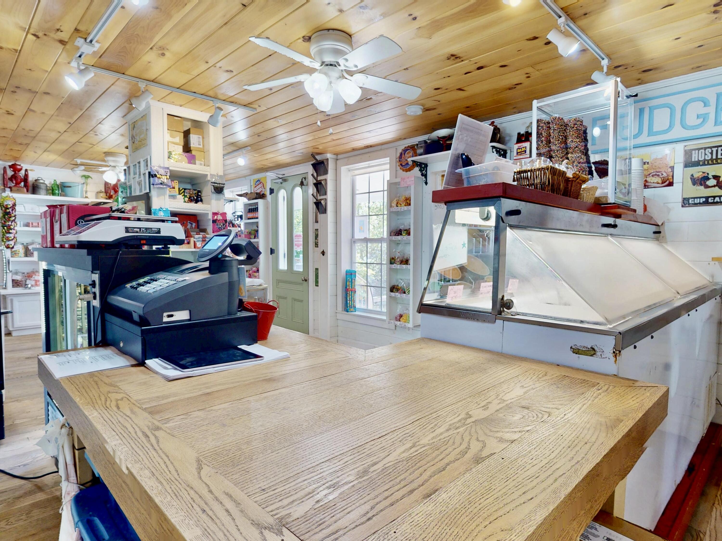 62 West Main Street Vinalhaven, ME 04863 - Photo 13 of 65