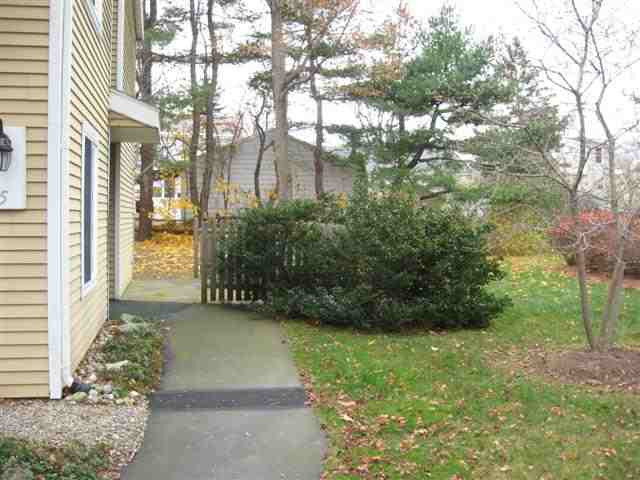 5 Leaf Road Bethlehem, NY 12054 - Photo 4 of 12 Photo 4