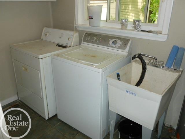 2169 Ridgemont Road Grosse Pointe Woods, MI 48236 - Photo 10 of 11