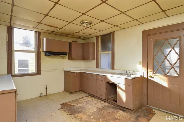 $10,000 | 313 North 7th Street, Belleville, IL 62220