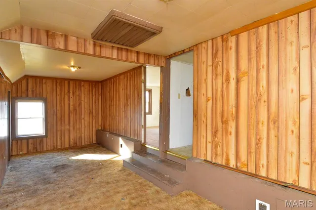 $10,000 | 313 North 7th Street, Belleville, IL 62220