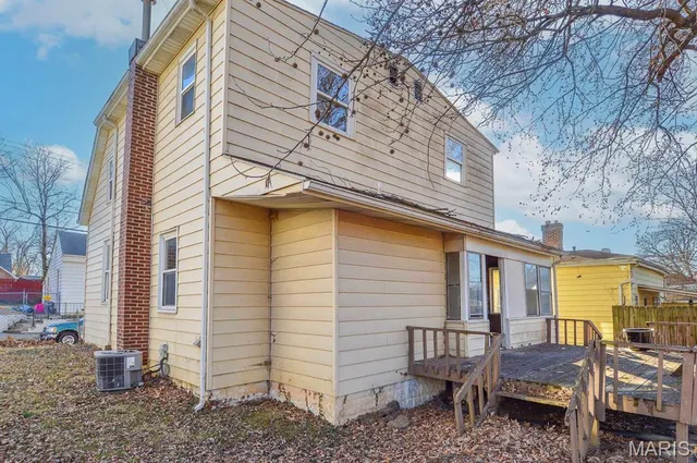 $10,000 | 313 North 7th Street, Belleville, IL 62220