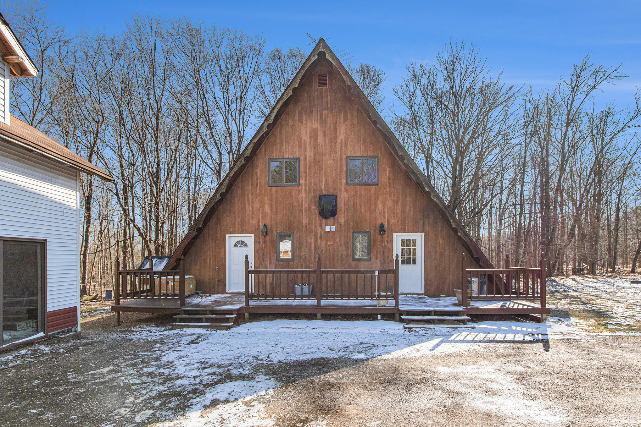7133 Johnson Road Coloma, MI 49038 - Photo 3 of 49 Front