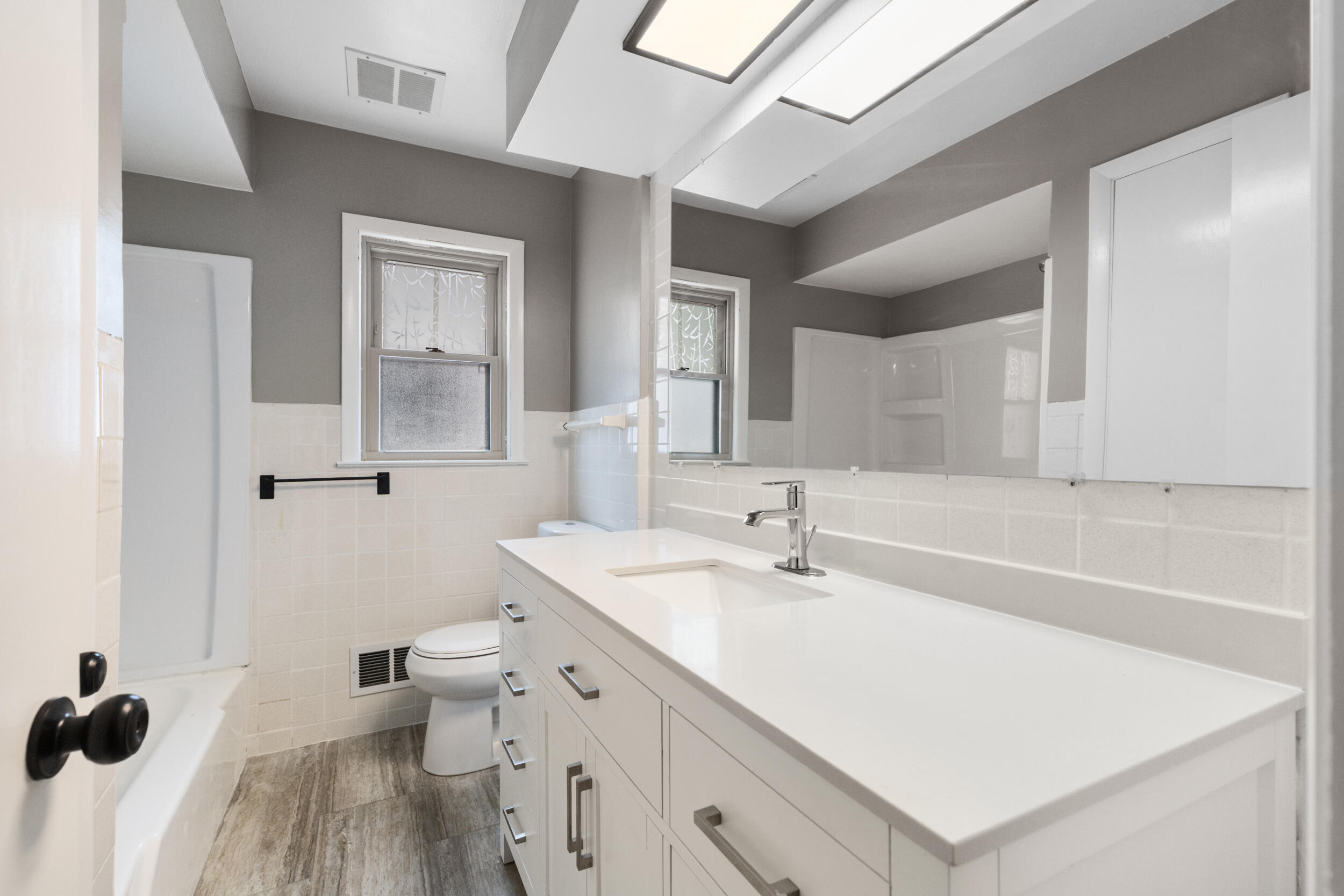 4306 North 72nd Street Milwaukee, WI 53216 - Photo 6 of 24 photo jan 21 2026, 12 15 22 am (1)