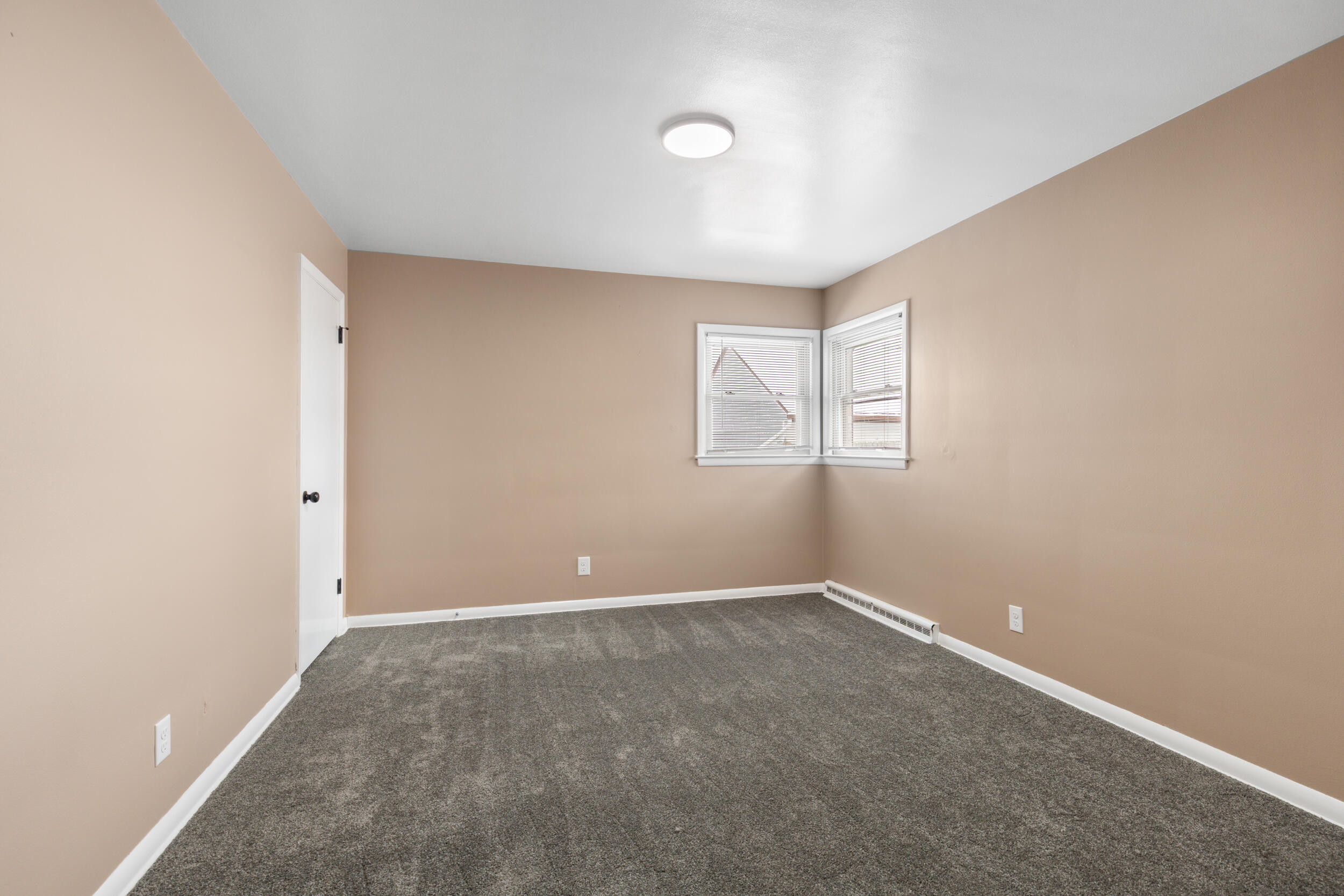 4306 North 72nd Street Milwaukee, WI 53216 - Photo 9 of 24 photo jan 21 2026, 12 18 06 am