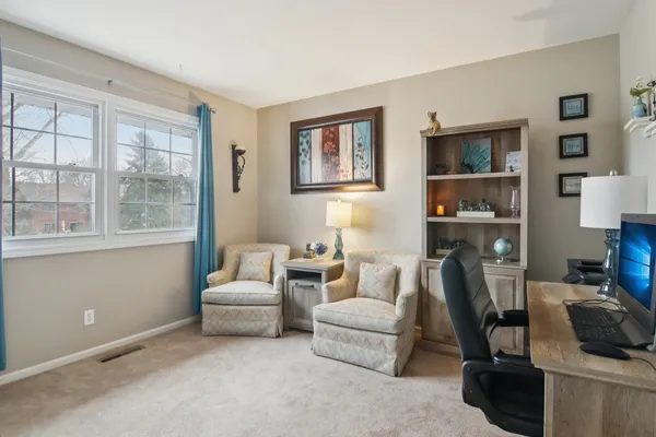 $425,000 | 693 Exmoor Terrace, Crystal Lake, IL 60014