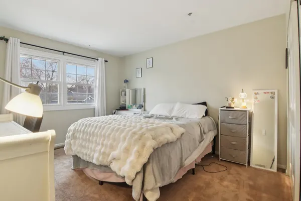 $425,000 | 693 Exmoor Terrace, Crystal Lake, IL 60014