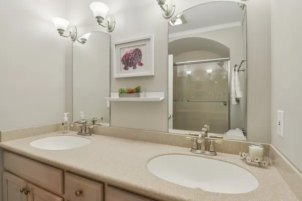 $425,000 | 693 Exmoor Terrace, Crystal Lake, IL 60014