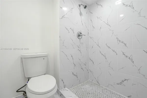 $2,400 | 5100 Southwest 64th Avenue, Unit 106, Davie, FL 33314