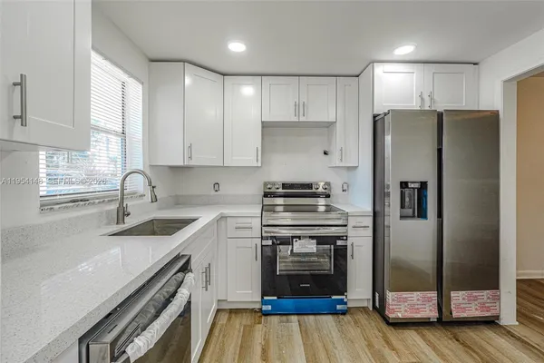 $2,400 | 5100 Southwest 64th Avenue, Unit 106, Davie, FL 33314