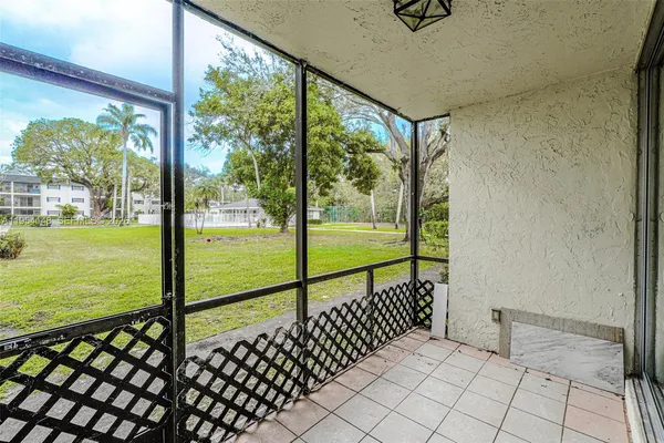 $2,400 | 5100 Southwest 64th Avenue, Unit 106, Davie, FL 33314