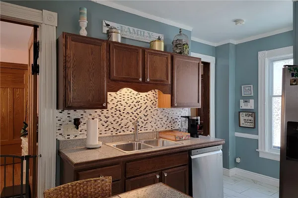 $299,900 | 181 Lewis Street, Geneva City, NY 14456