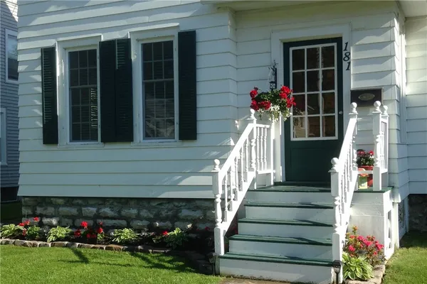 $299,900 | 181 Lewis Street, Geneva City, NY 14456
