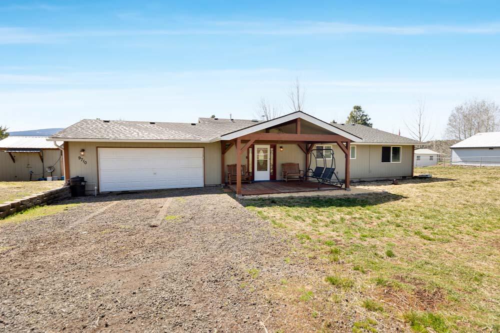 9710 Ben Kerns Road Klamath Falls, OR 97601 - Photo 3 of 50 03