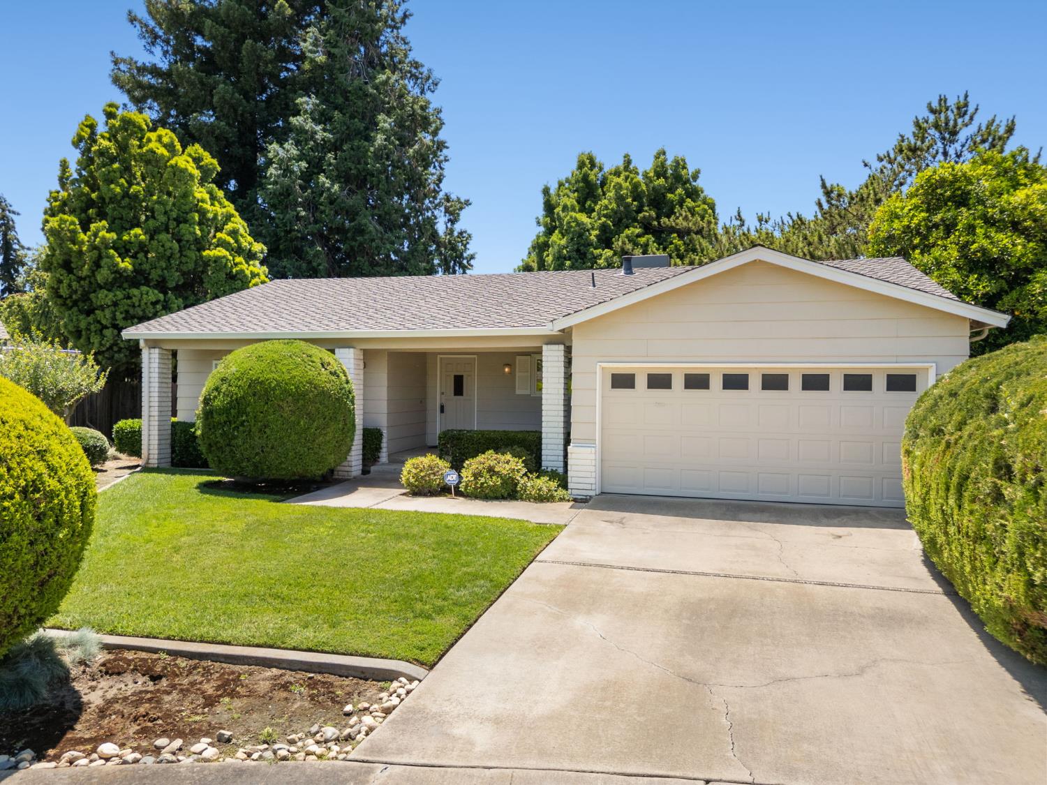 2628 Turquoise Court Modesto, CA 95355 - Photo 2 of 39