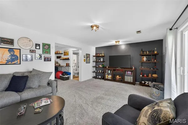 $289,000 | 3116 Autumn Shores Drive, Maryland Heights, MO 63043