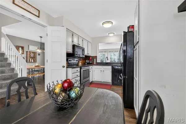 $289,000 | 3116 Autumn Shores Drive, Maryland Heights, MO 63043