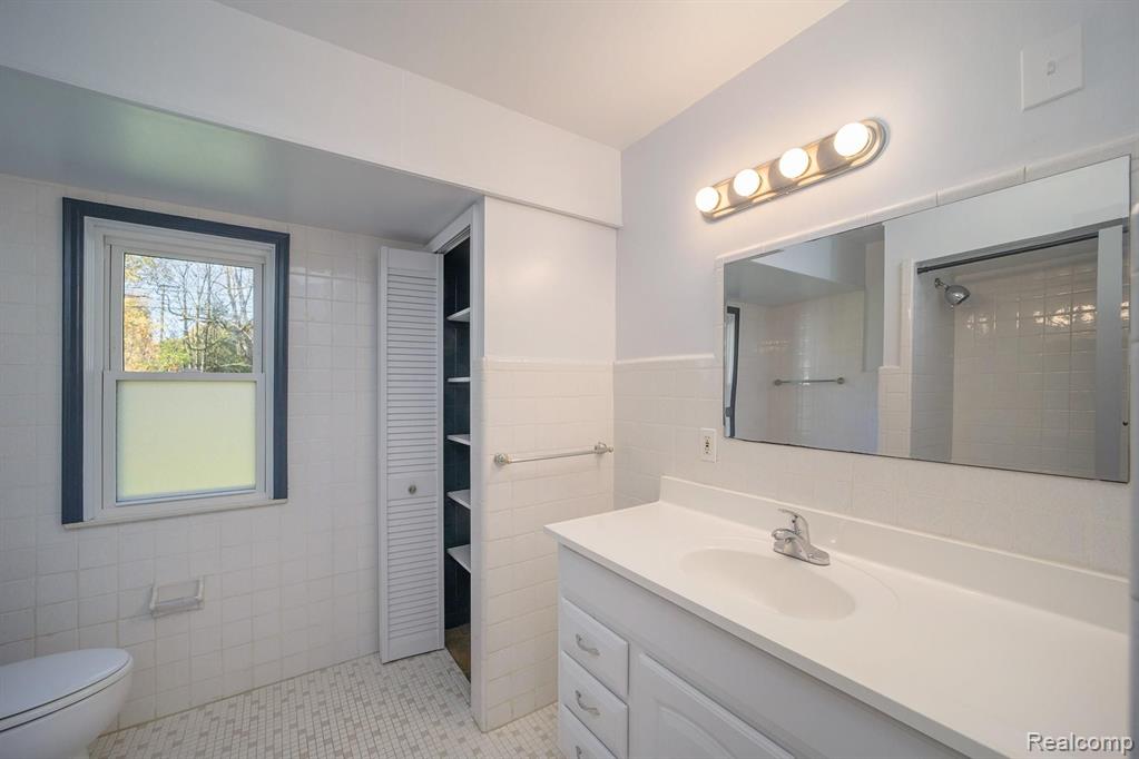 5631 Livernois Road Troy, MI 48098 - Photo 12 of 24