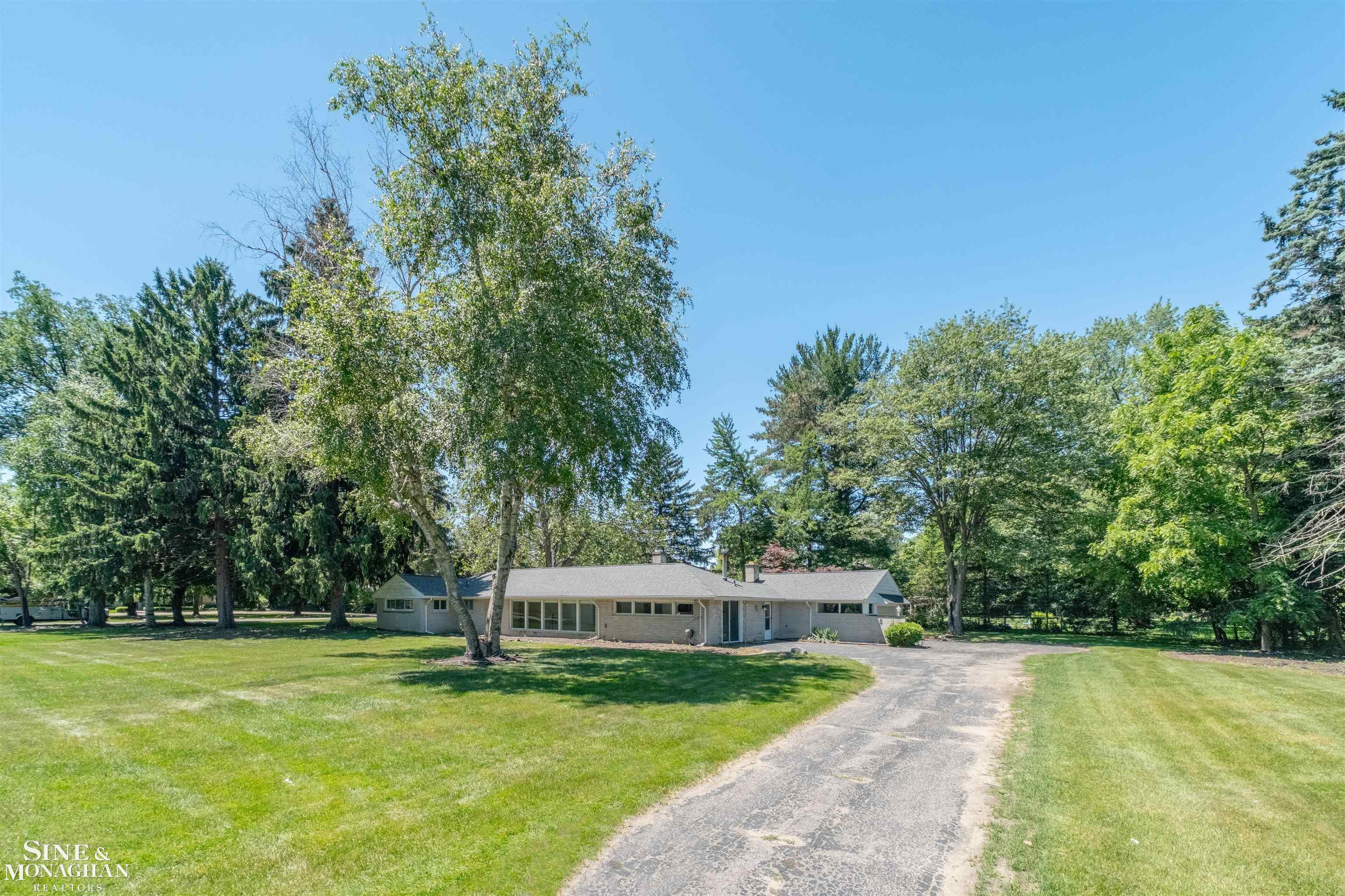 6340 Franklin Road Bloomfield Hills, MI 48301 - Photo 2 of 40