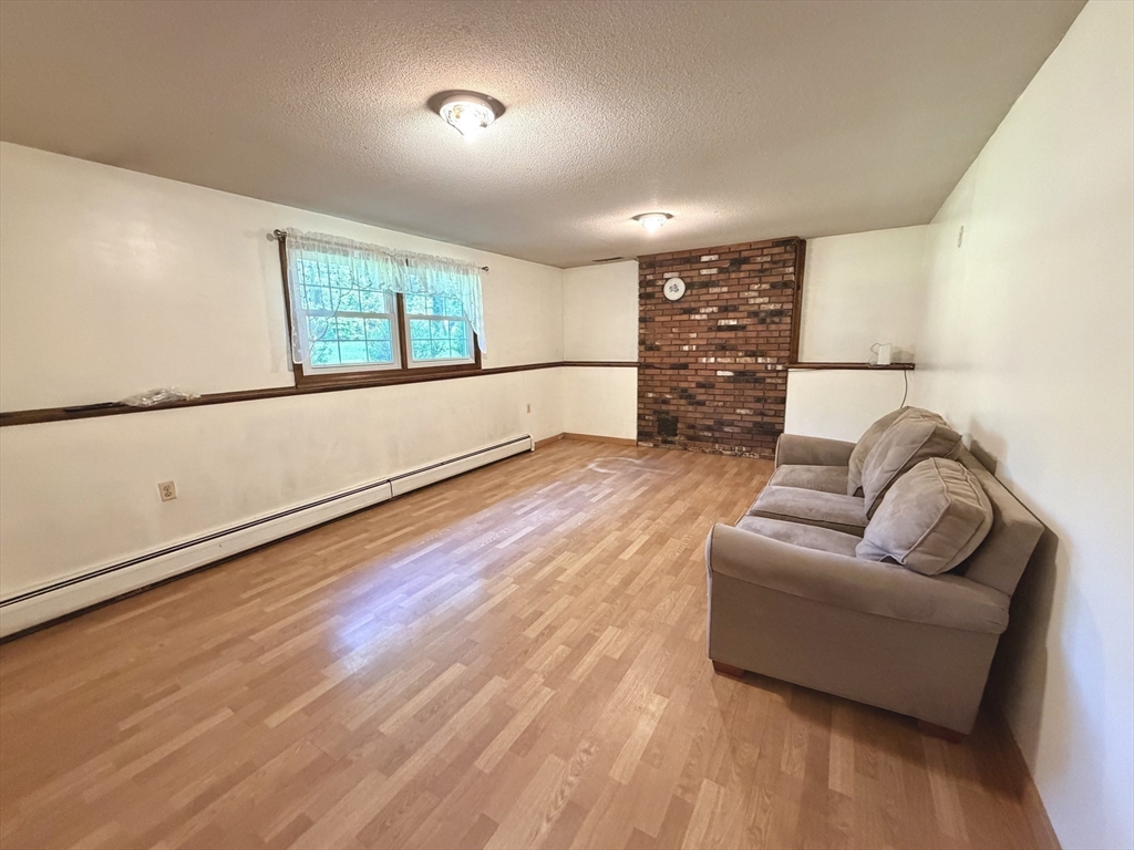 908 Burts Pit Road Northampton, MA 01062 - Photo 28 of 31 Gallery Image 28