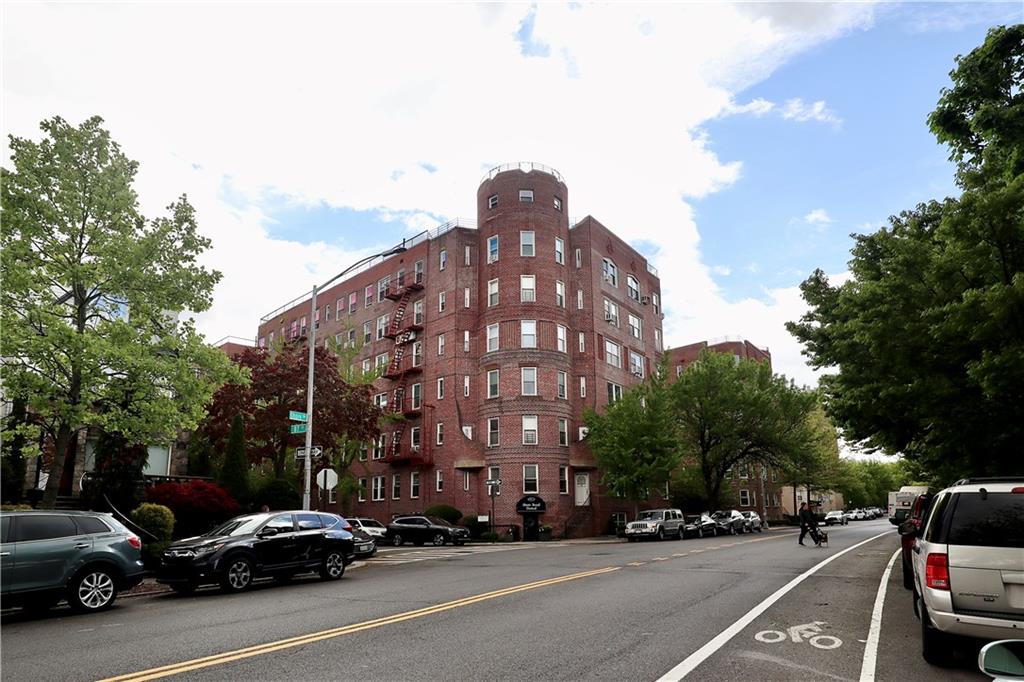 8701 Shore Road, Unit 234 Brooklyn, NY 11209 - Photo 1 of 28 Gallery Image 1
