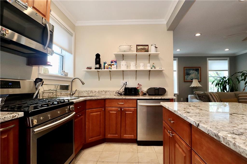 8701 Shore Road, Unit 234 Brooklyn, NY 11209 - Photo 10 of 28 Gallery Image 10