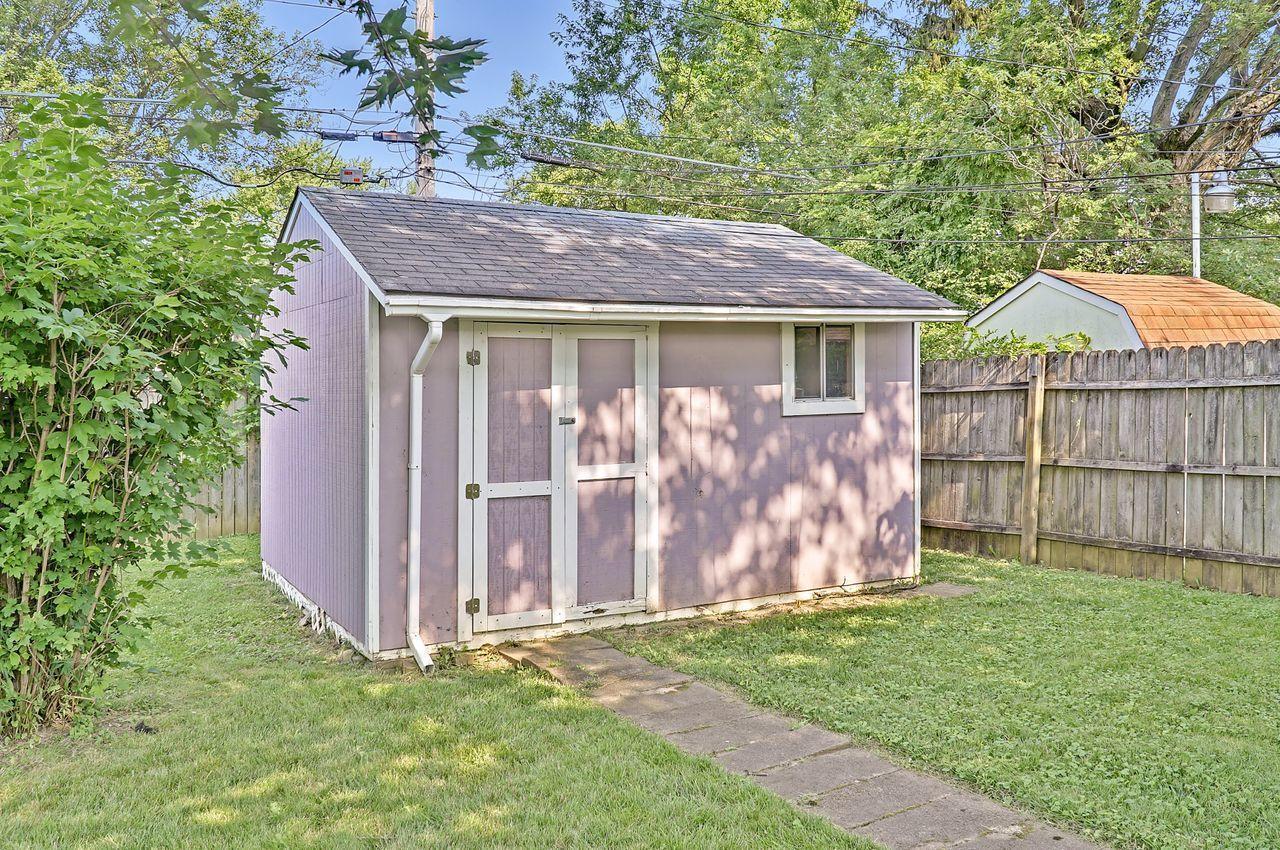 433 Daytona Road Columbus, OH 43228 - Photo 32 of 34 Gallery Image 32