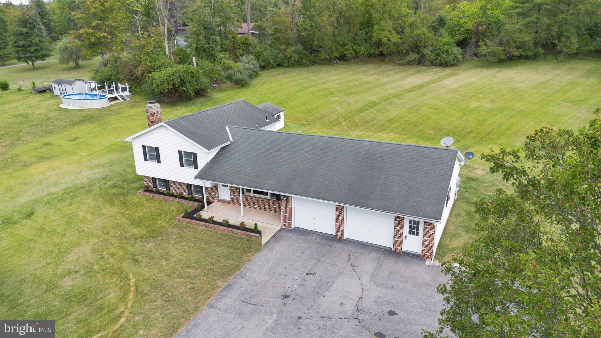 125 Rugby Road Birdsboro, PA 19508 - Photo 5 of 59 Gallery Image 5
