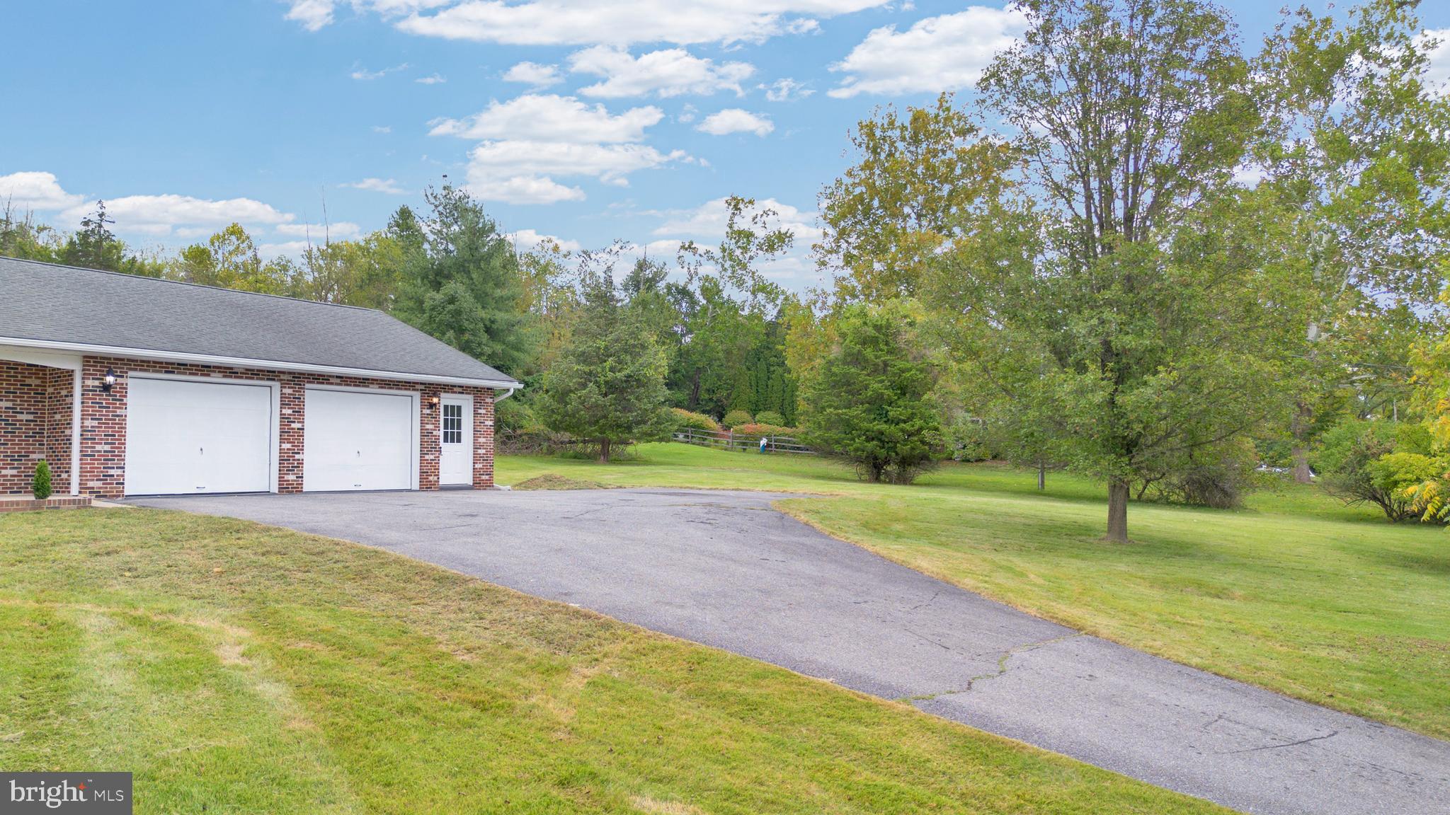125 Rugby Road Birdsboro, PA 19508 - Photo 6 of 59 Gallery Image 6