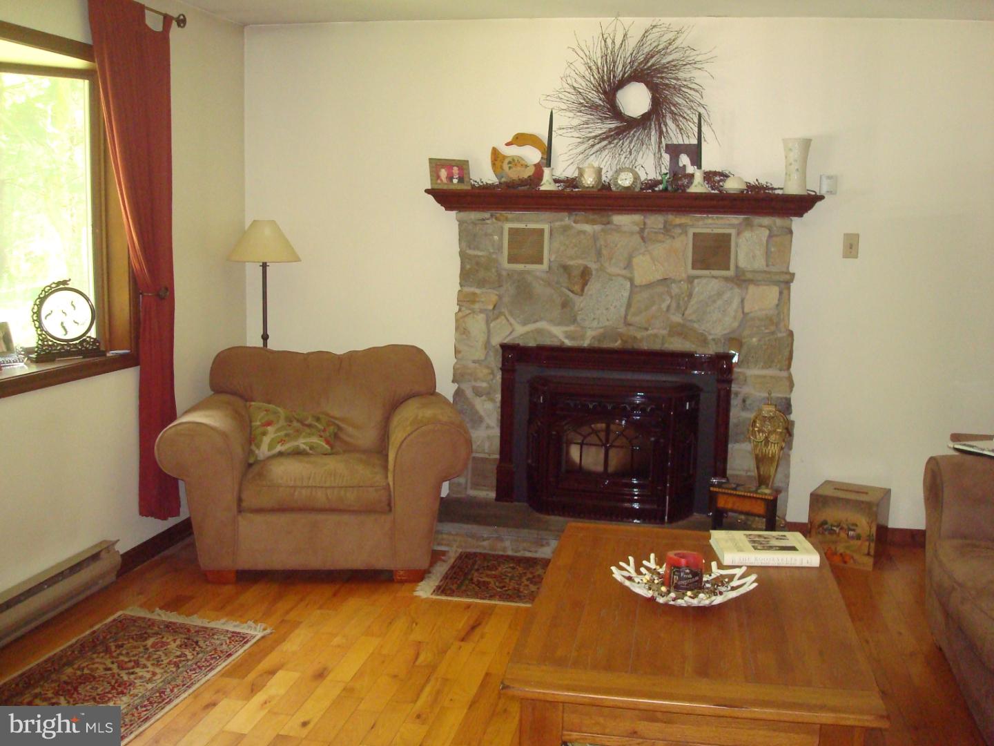 144 Monacy Road Coatesville, PA 19320 - Photo 3 of 25 Gallery Image 3