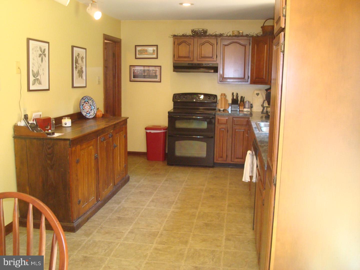 144 Monacy Road Coatesville, PA 19320 - Photo 7 of 25 Gallery Image 7
